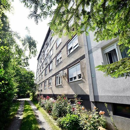 Hella 2 Leilighet Zagreb Eksteriør bilde