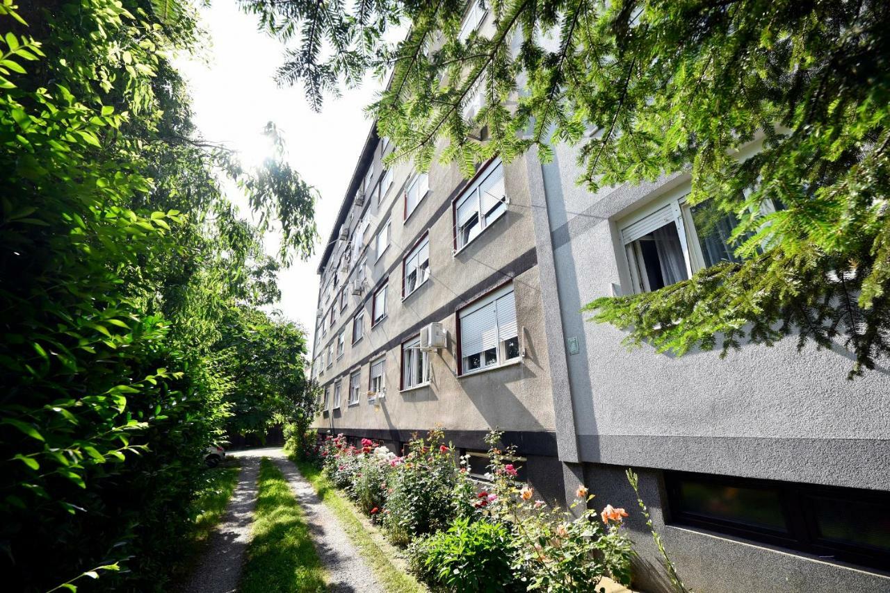 Hella 2 Leilighet Zagreb Eksteriør bilde