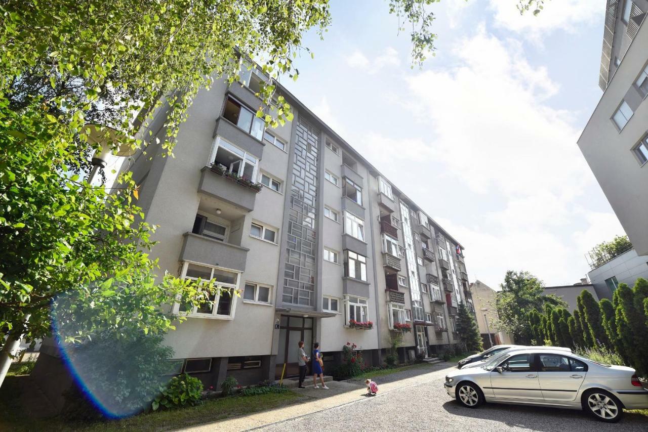 Hella 2 Leilighet Zagreb Eksteriør bilde